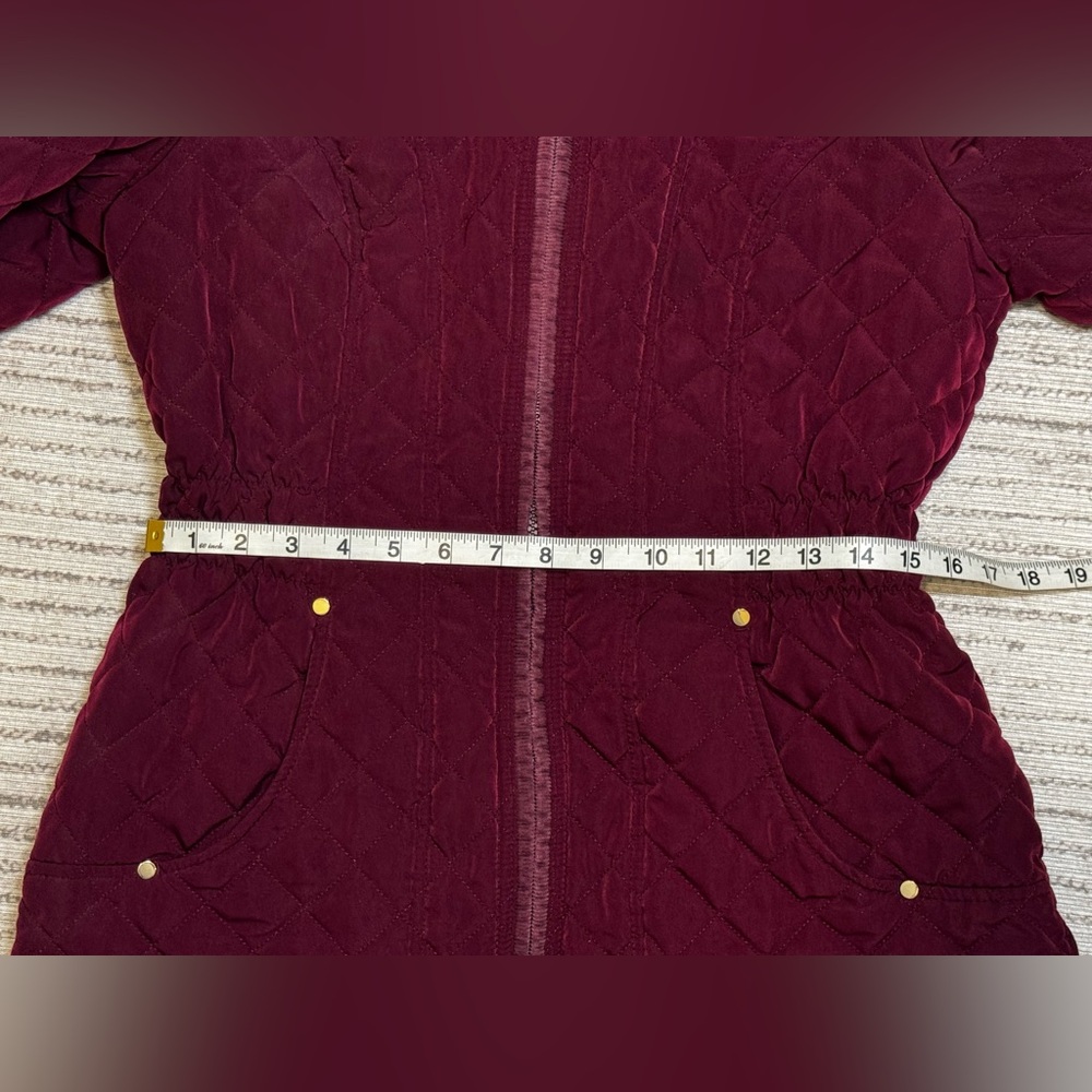St John’s Bay Burgundy Quilted Hooded Jacket Coat Size Medium - Picture 3 of 4